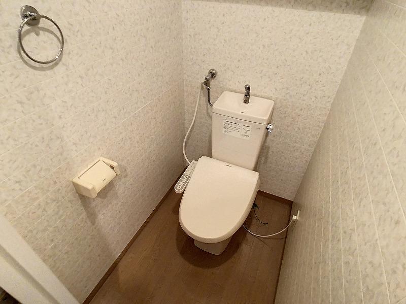 トイレ　トイレ