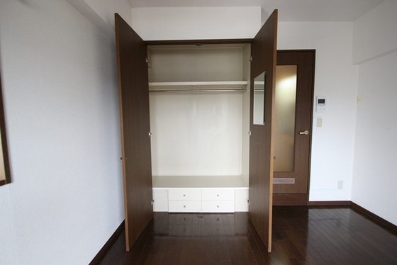 収納　※別部屋の写真です