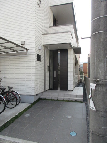 エントランス　オートロック付き