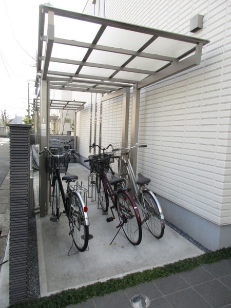 その他共有部分　屋根付き駐輪場