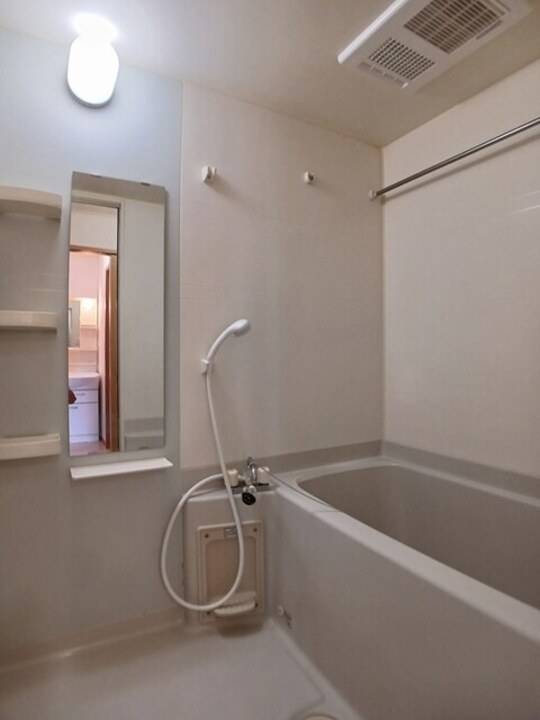 バス・シャワールーム　浴室