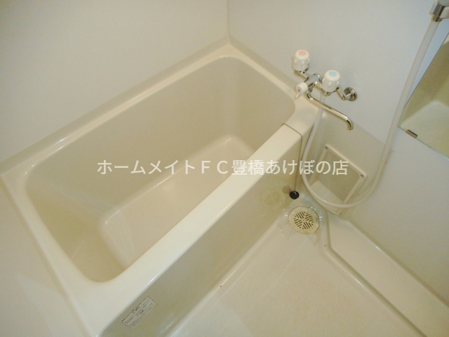 バス・シャワールーム　同型別部屋写真