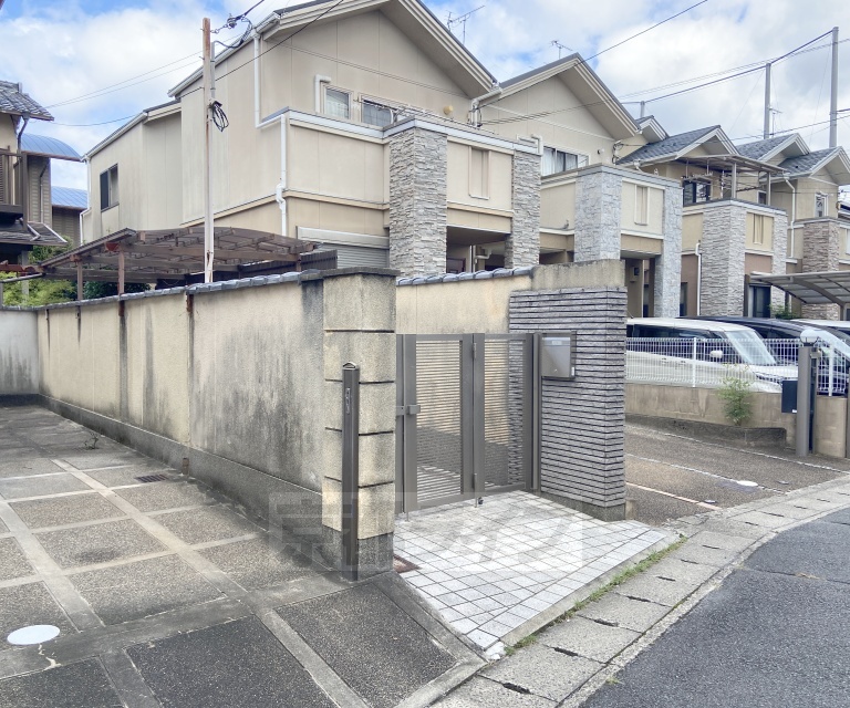 嵯峨野貸家の外観写真