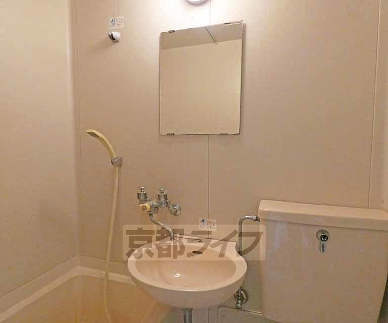 洗面設備　洗面台です。