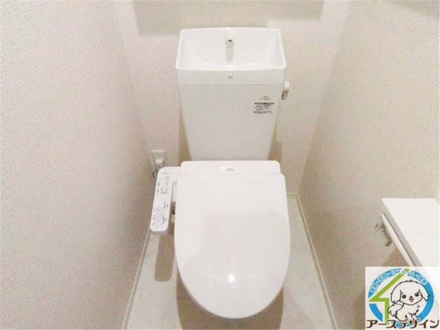 トイレ　パース写真