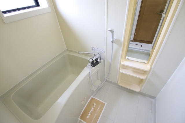 バス・シャワールーム　別室の参考写真です。※現況優先