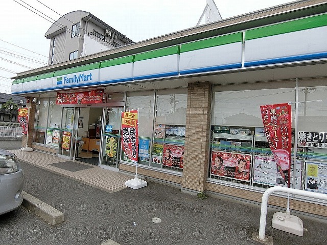 コンビニ　ファミリーマート　大垣室本町店（コンビニ）まで1000m