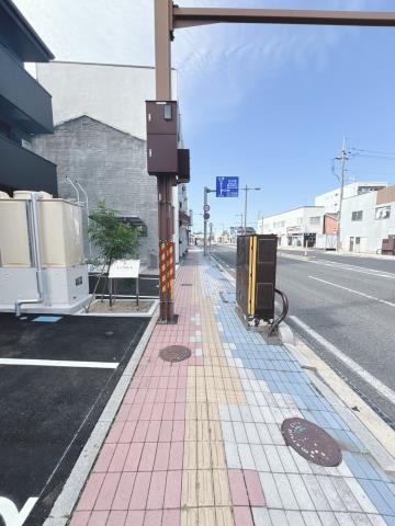その他　前面道路（その他）まで10m