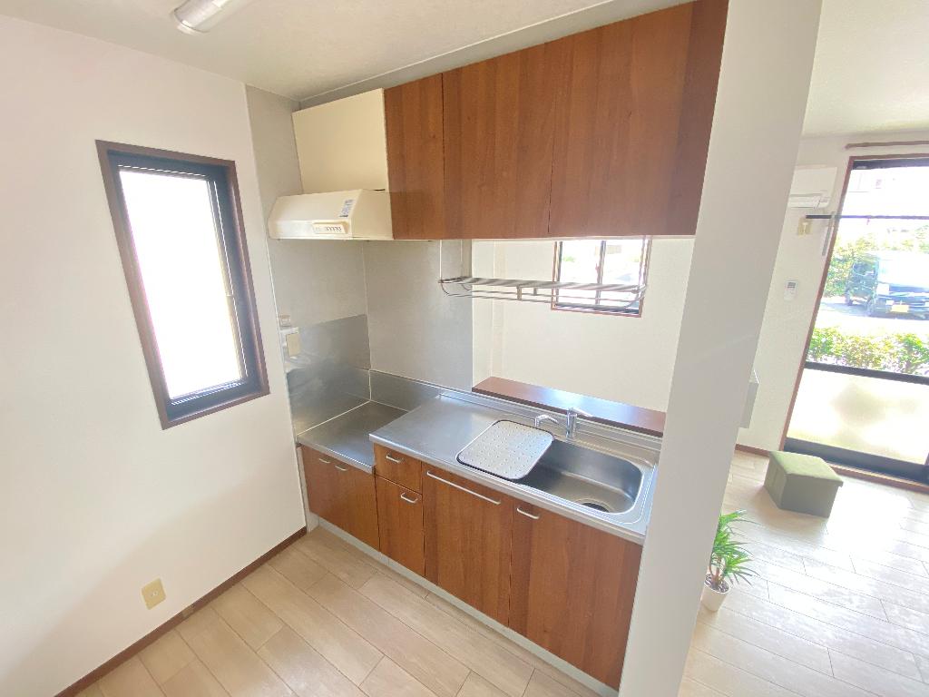 キッチン　洋室