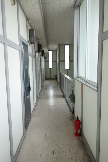 エントランス　廊下