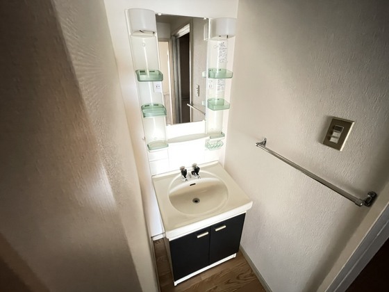 洗面設備　※別部屋の写真です