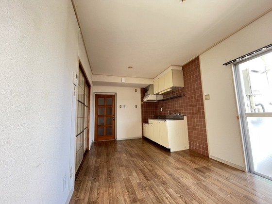 居室・リビング　※別部屋の写真です