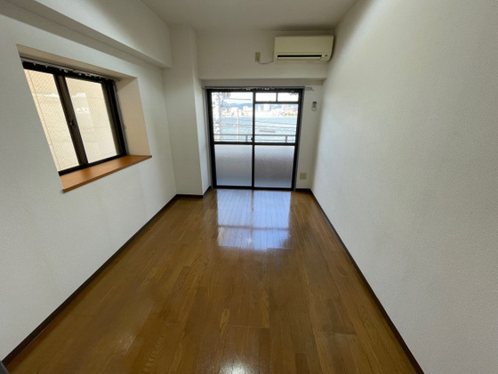 居室・リビング　※別部屋の写真です