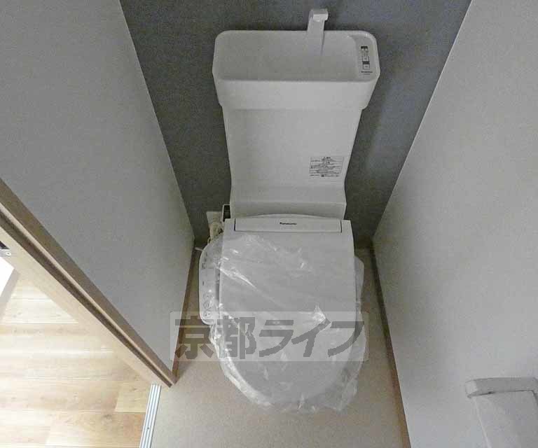 トイレ　ウォームレットトイレです。