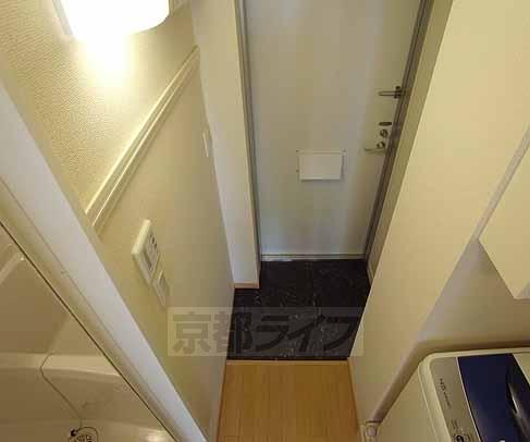 レオパレスUrban桂坂の玄関写真