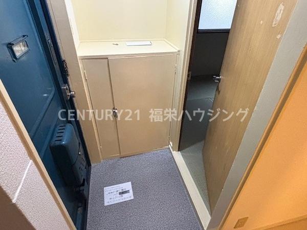 諸口マンションの玄関写真