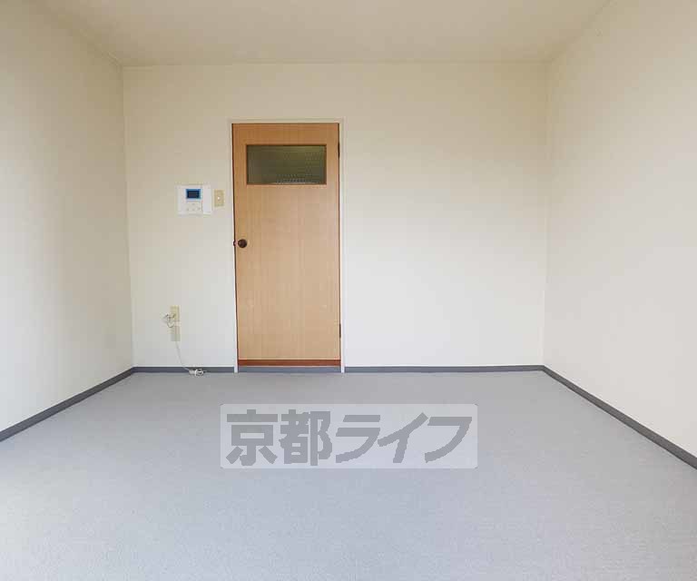 居室・リビング　広々としたお部屋です。