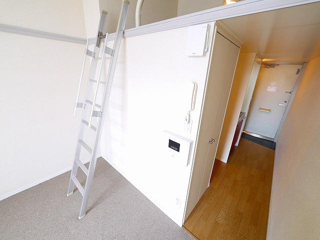 セキュリティ　モニター付きインターホーン