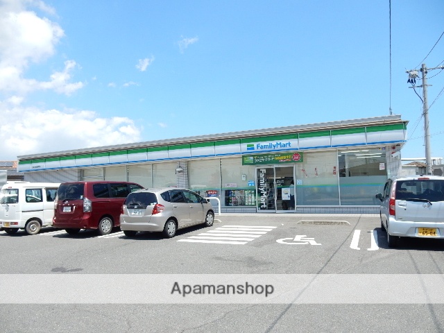コンビニ　ファミリーマート金岡東店（コンビニ）まで833m