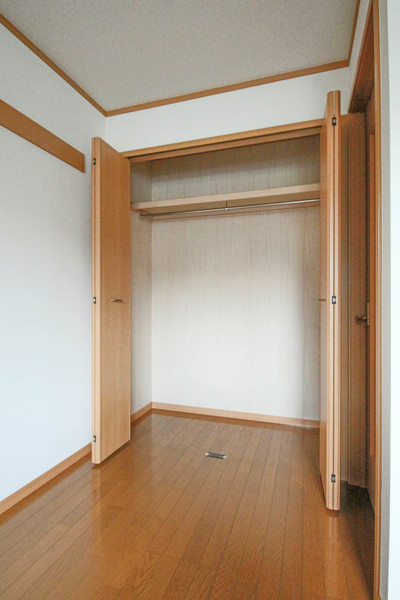 収納　同じ建物の別の部屋
