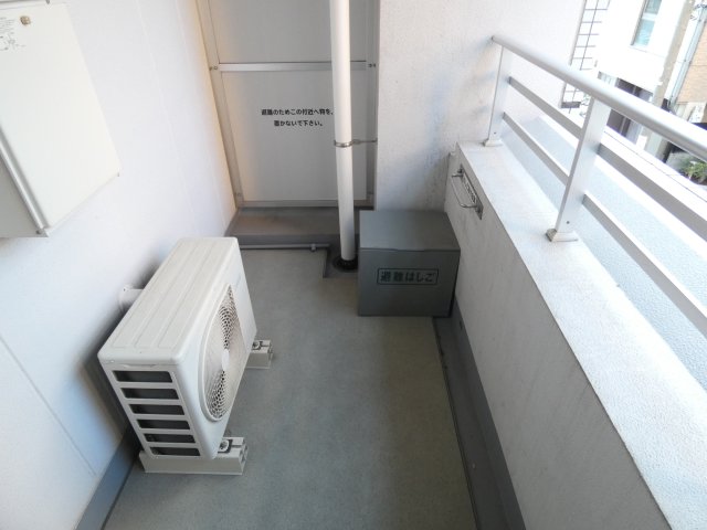 バルコニー　バルコニー