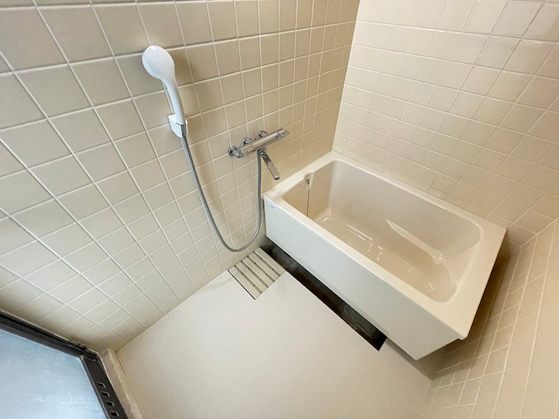 バス・シャワールーム　浴室改修しました☆