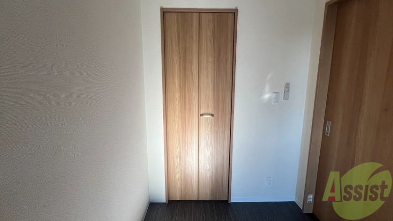 収納　洋室のクローゼット。広さは十分そうです。