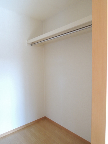 収納　ウォークインクローゼット