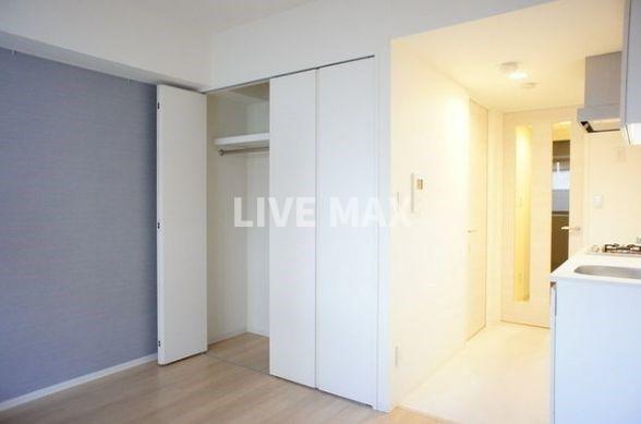 居室・リビング　別号室参考写真