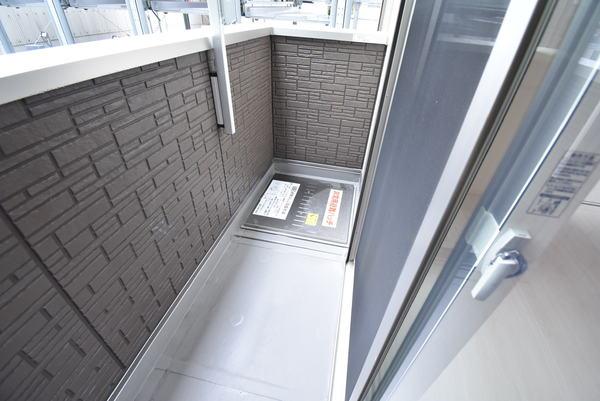 バルコニー　※同型モデル写真※