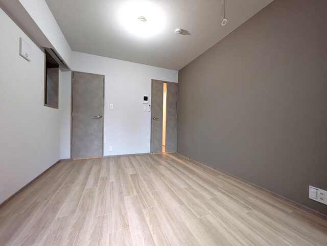 居室・リビング　◆エアコン付き・６．３帖の洋室◆