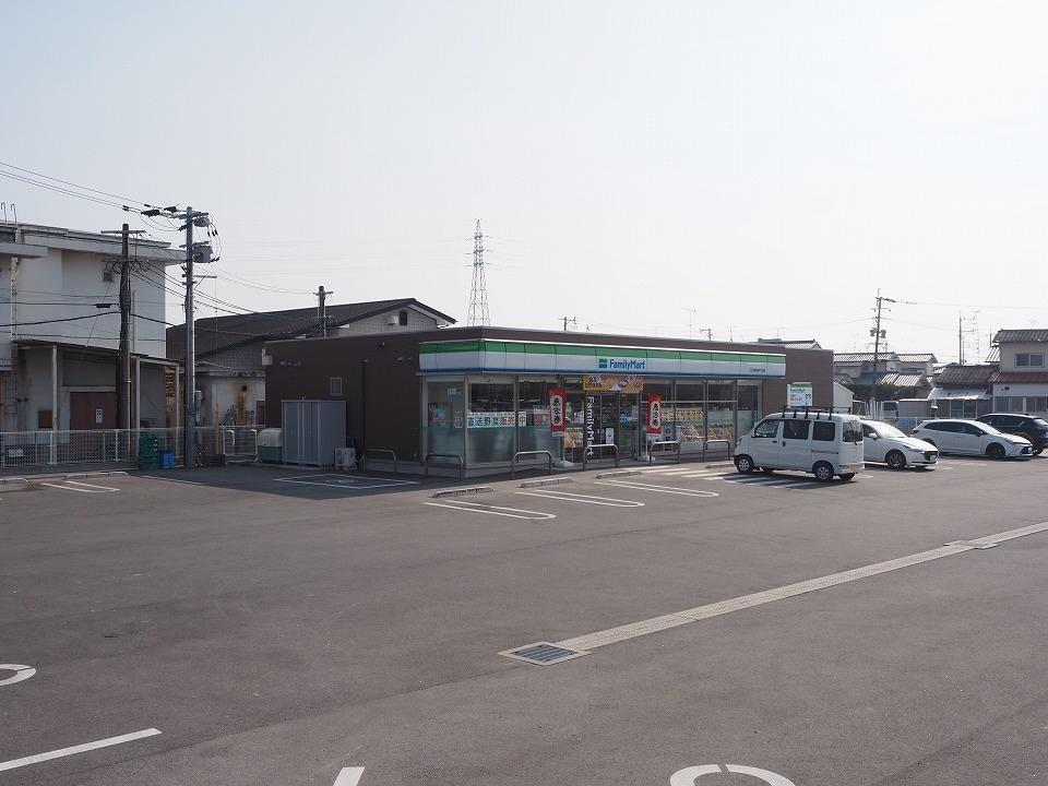 コンビニ　ファミリーマート 佐賀木原3丁目店（コンビニ）まで350m