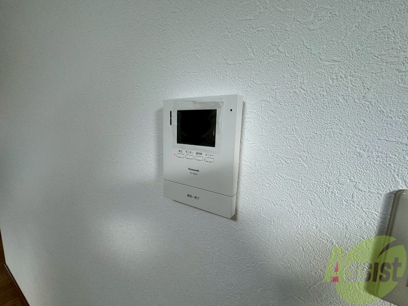 セキュリティ　ＴＶモニター付インターホンです。来客者の顔が見えるので安心！