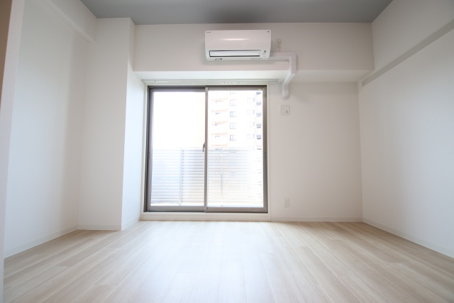 居室・リビング　※こちらは別の階の参考写真です