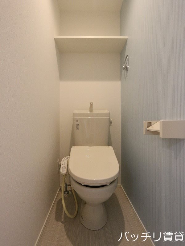 トイレ　同型タイプの為、現状を優先いたします。