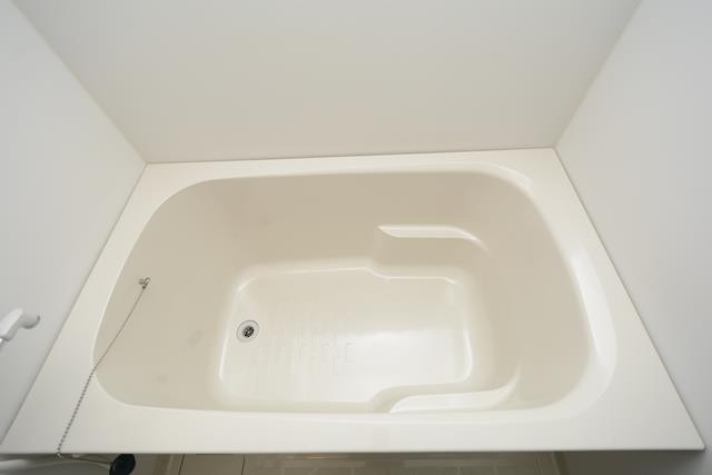 バス・シャワールーム　シンプルで清潔感のある浴室です！