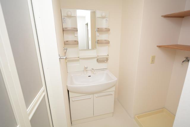 洗面設備　独立洗面化粧台付き☆