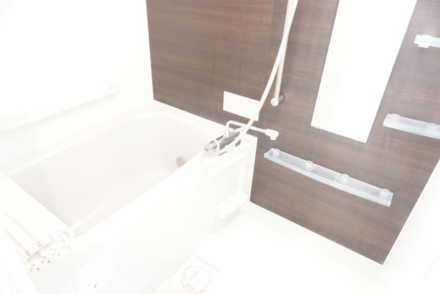 バス・シャワールーム　追焚付きのバスルーム