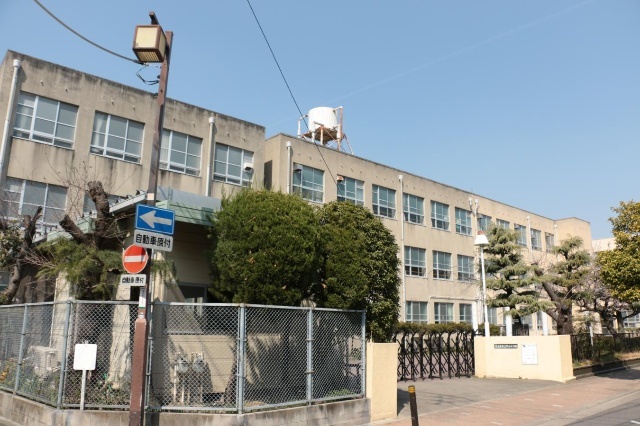 小学校　名古屋市立野立小学校（小学校）まで378m