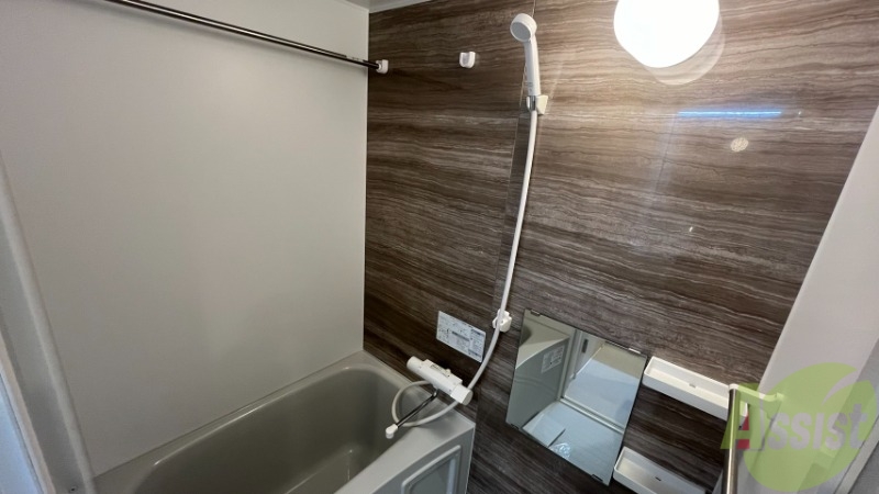 その他部屋・スペース　浴室乾燥機付きのお風呂で雨の日にもお洗濯ができます。