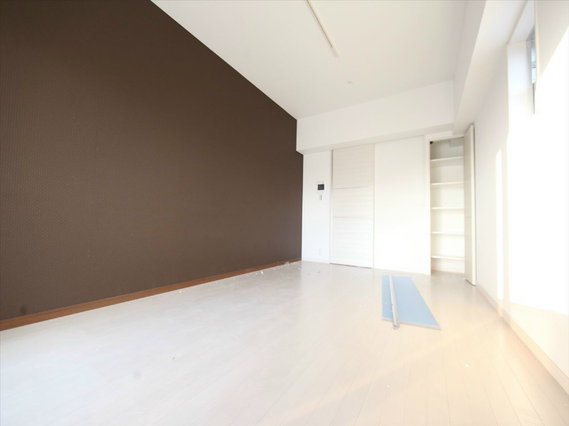 その他部屋・スペース　洋室10.1帖　クローゼット付（収納充実してます）