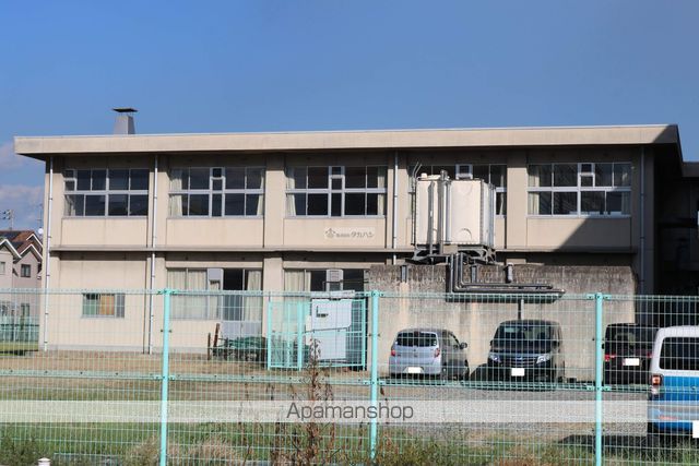 中学校　福山市立一ツ橋中学校（中学校）まで70m