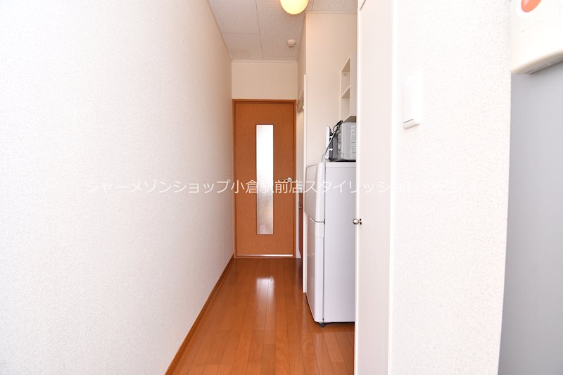 玄関　※イメージ写真となるため、現況と異なる場合は現況を優先します