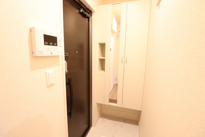 玄関　明るい玄関です