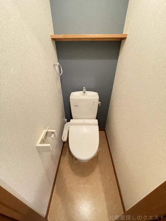 トイレ　（写真は同タイプ）
