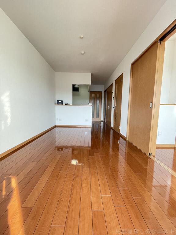 居室・リビング　（写真は同タイプ）