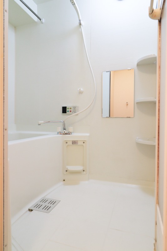 バス・シャワールーム　図面と現状に相違がある場合には現状を優先