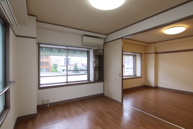 居室・リビング　別室の参考写真です。※現況優先