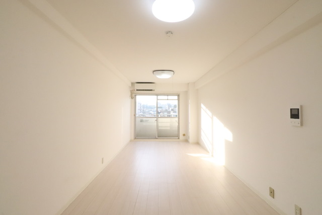 居室・リビング　１０帖の洋室です！