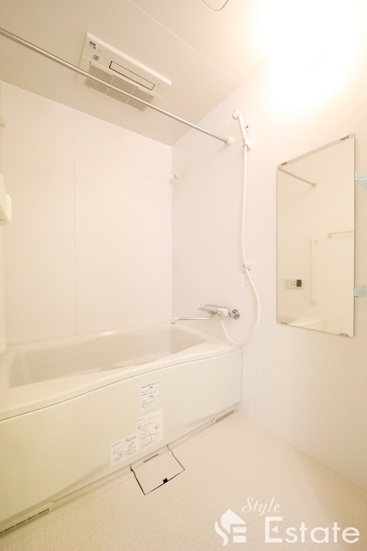 バス・シャワールーム　バスルーム